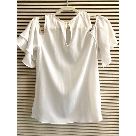 NWT Michael Kors Flounce-Sleeve Cold-Shoulder Top - Picture 2 of 7